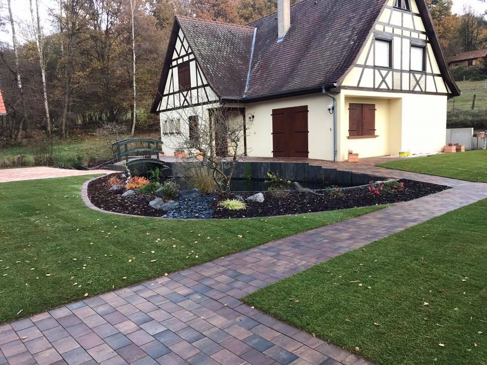 Bassin de jardin : créer un espace aquatique naturel chez soi